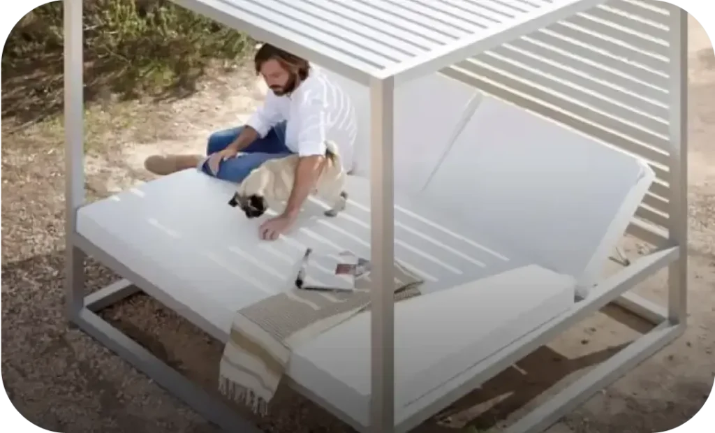 Modern outdoor daybed with canopy by Resort Wicker Furniture Manufacturer in India - Urbanland Products